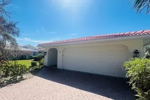 9 Dover Dr, Englewood, FL 34223 - Photo 2