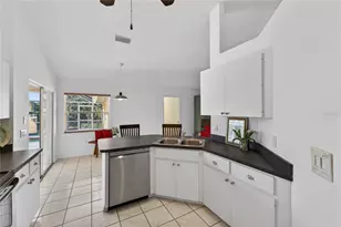 925 Gull Rd, Venice, FL 34293 - Photo 10