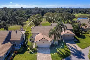 4022 Penshurst Park, Sarasota, FL 34235 - Photo 2