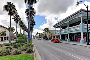 563 Oxford Dr, Venice, FL 34293 - Photo 42