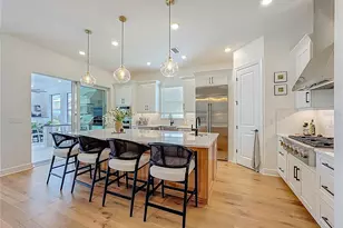 16306 Isola Pl, Lakewood Ranch, FL 34211 - Photo 12