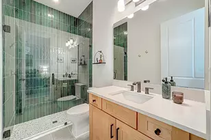 16306 Isola Pl, Lakewood Ranch, FL 34211 - Photo 40