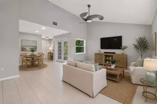3205 Golden Eagle Ln, Sarasota, FL 34231 - Photo 12