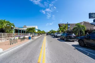 3205 Golden Eagle Ln, Sarasota, FL 34231 - Photo 62