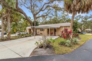 5003 Village Gardens Dr, Sarasota, FL 34234 - Photo 36