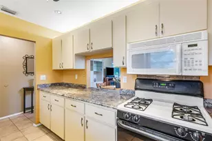 5003 Village Gardens Dr, Sarasota, FL 34234 - Photo 8