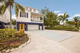 318 64th St, Holmes Beach, FL 34217 - Photo 2