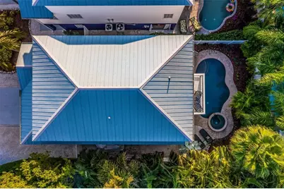 318 64th Street, Holmes Beach, FL 34217 - Photo 34