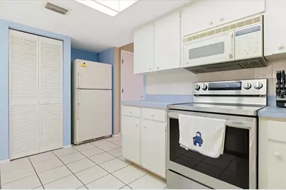 771 Vivienda South Court #9, Venice, FL 34293 - Photo 20