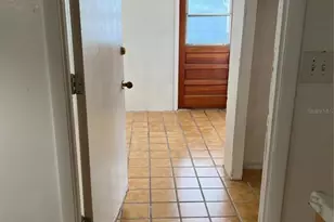 2122 Shawnee St, Sarasota, FL 34231 - Photo 10