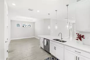 16142 San Donato Pl, Bradenton, FL 34211 - Photo 10