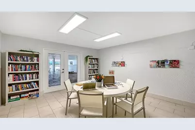 1145 Gulf Of Mexico Drive #301, Longboat Key, FL 34228 - Photo 38