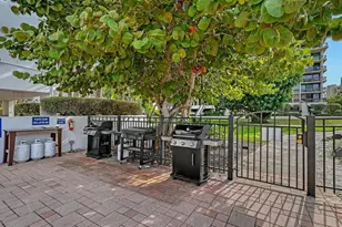 1145 Gulf of Mexico Dr, Longboat Key, FL 34228 - Photo 34