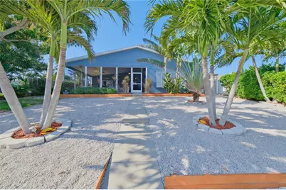 6811 Georgia Avenue, Bradenton, FL 34207 - Photo 4