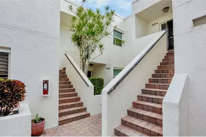 5218 Marsh Field Lane #108, Sarasota, FL 34235 - Photo 2