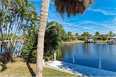 5353 Cape Leyte Drive, Sarasota, FL 34242 - Photo 16