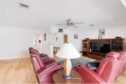 3621 S Lockwood Ridge Road, Sarasota, FL 34239 - Photo 8