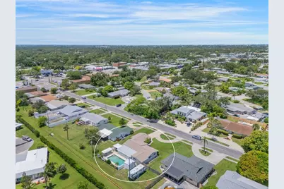 3621 S Lockwood Ridge Road, Sarasota, FL 34239 - Photo 32