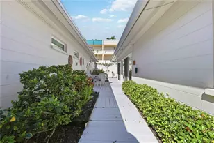 6005 Midnight Pass Rd, Sarasota, FL 34242 - Photo 24