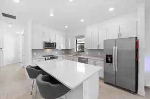 6713 Alstead Cir, Lakewood Ranch, FL 34202 - Photo 8