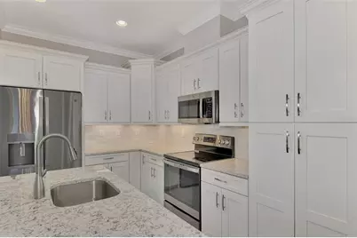 906 E Venice Avenue, Venice, FL 34285 - Photo 16