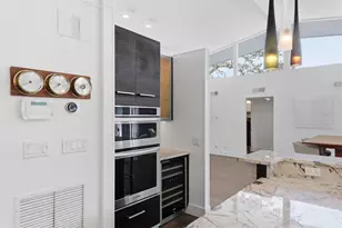 425 Partridge Cir, Sarasota, FL 34236 - Photo 16