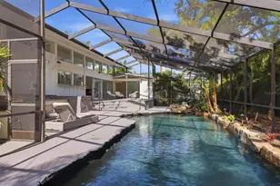 425 Partridge Cir, Sarasota, FL 34236 - Photo 44