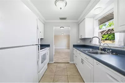 5353 Hayden Boulevard, Sarasota, FL 34232 - Photo 22