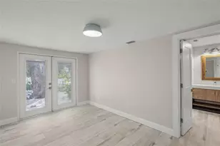 1240 Solitude Ln, Sarasota, FL 34242 - Photo 14