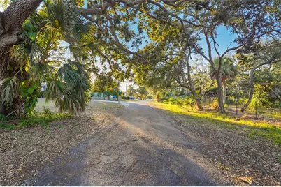 405 Estil Drive N, Nokomis, FL 34275 - Photo 34