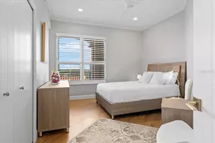 5450 Eagles Point Cir, Sarasota, FL 34231 - Photo 12