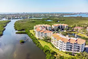 5450 Eagles Point Cir, Sarasota, FL 34231 - Photo 2