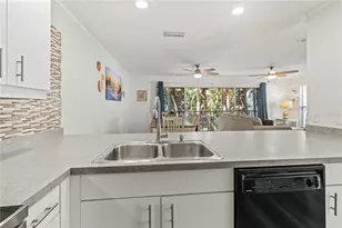 6250 Holmes Blvd, Holmes Beach, FL 34217 - Photo 38