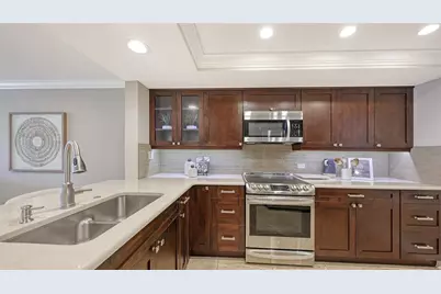 2109 Gulf Of Mexico Drive #1303, Longboat Key, FL 34228 - Photo 6