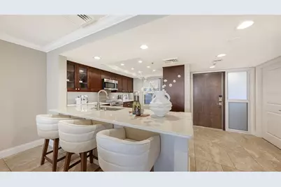 2109 Gulf Of Mexico Drive #1303, Longboat Key, FL 34228 - Photo 8