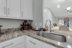 5370 Royal Palm Ave, Sarasota, FL 34234 - Photo 8