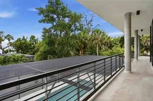 359 N Shore Dr, Sarasota, FL 34234 - Photo 28
