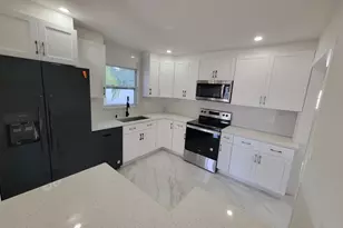 2784 Martin St, Sarasota, FL 34237 - Photo 30