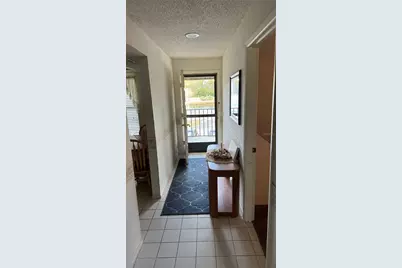4640 Weybridge #12, Sarasota, FL 34235 - Photo 10