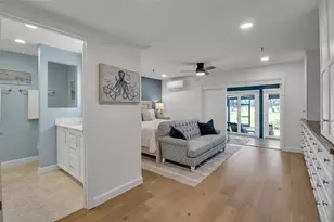 2123 Harbourside Dr, Longboat Key, FL 34228 - Photo 38