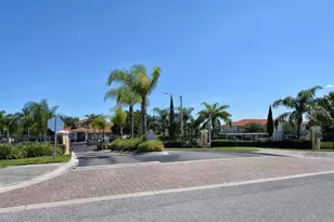 1020 Villagio Cir, Sarasota, FL 34237 - Photo 24