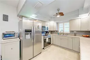 3040 Tyrone Ln, Sarasota, FL 34239 - Photo 20