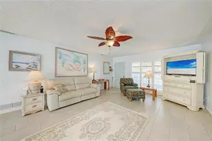 3040 Tyrone Ln, Sarasota, FL 34239 - Photo 14