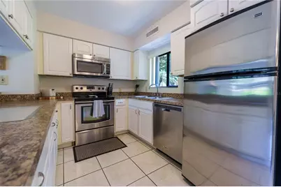 5685 Ashton Lakes Drive #5685, Sarasota, FL 34231 - Photo 8