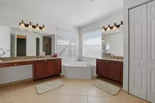 6627 38th Ln E, Sarasota, FL 34243 - Photo 46