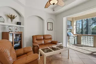 6627 38th Ln E, Sarasota, FL 34243 - Photo 16