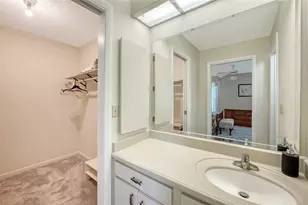 4207 Bowling Green Cir, Sarasota, FL 34233 - Photo 34