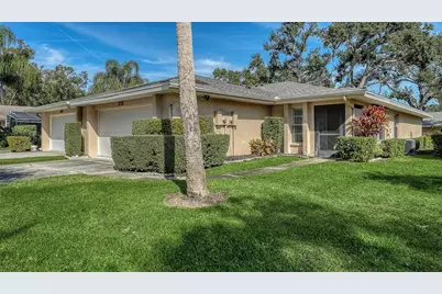 4207 Bowling Green Circle #35, Sarasota, FL 34233 - Photo 4