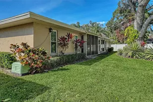 4207 Bowling Green Cir, Sarasota, FL 34233 - Photo 22