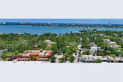 1672 Shoreland Drive, Sarasota, FL 34239 - Photo 38